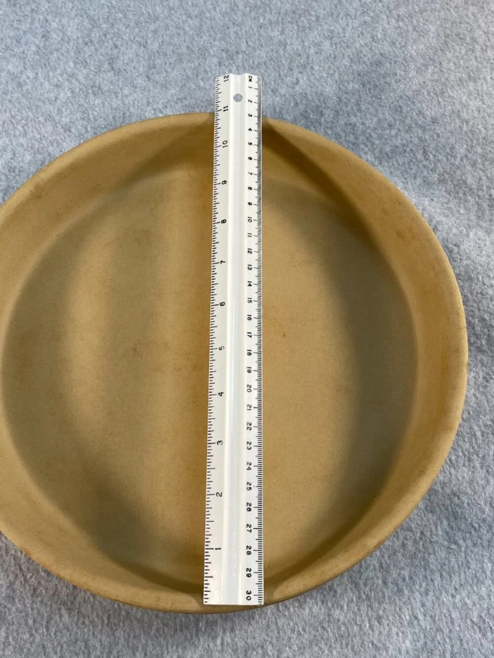 Pampered Chef Deep Dish Baker Round Stoneware Baking Family Heritage #1390 10 in